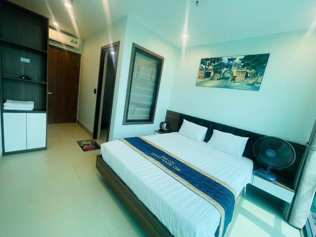 Postel nebo postele na pokoji v ubytování Tam Coc Guest House One & Hotel Ninh Binh