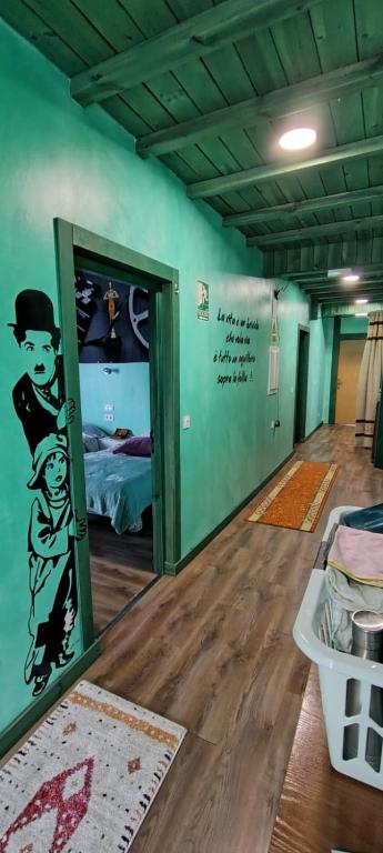 TV a/nebo společenská místnost v ubytování ALBERGUE peregrinos CASAFLOR