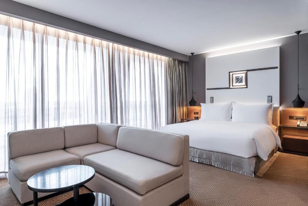 Movenpick Hotel & Convention Centre KLIA - Camera King Plus Executive