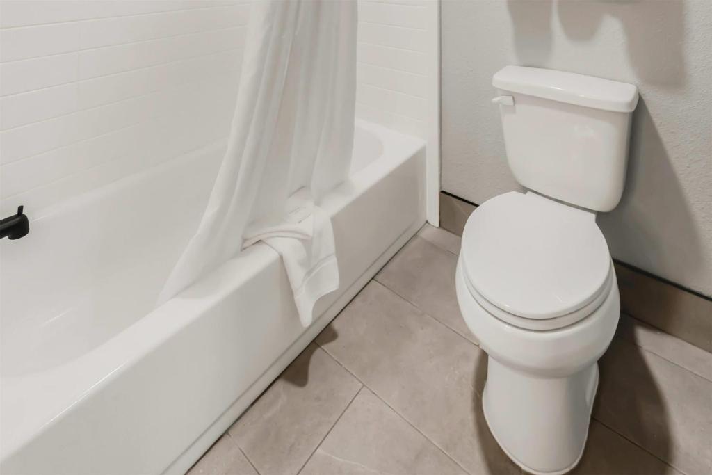 Hawthorn Extended Stay by Wyndham College Station photo