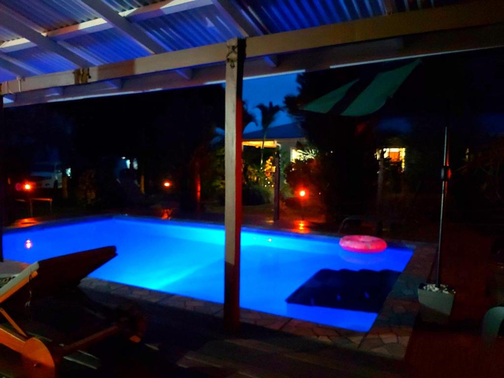 Bazén v ubytování Ocean Breeze Guest House nebo v jeho okolí