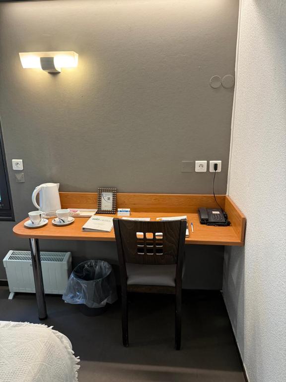 Brit Hotel Besancon l'Horloge - Driepersoonskamer