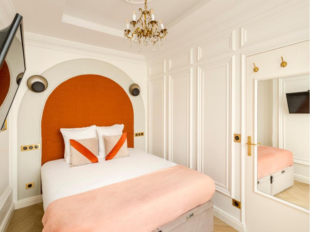 Posteľ alebo postele v izbe v ubytovaní Merveil - Luxury Suite - Louvre - Rousseau