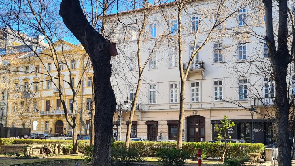 Budova, v ktorej sa apartmán nachádza