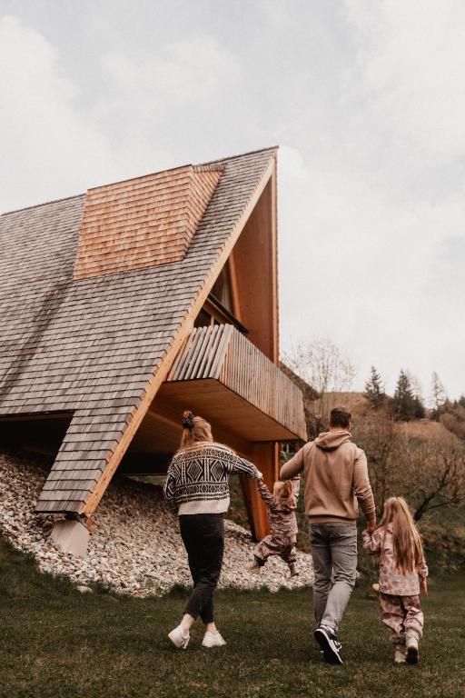 Collis Hill Chalets & Hotel vendégei