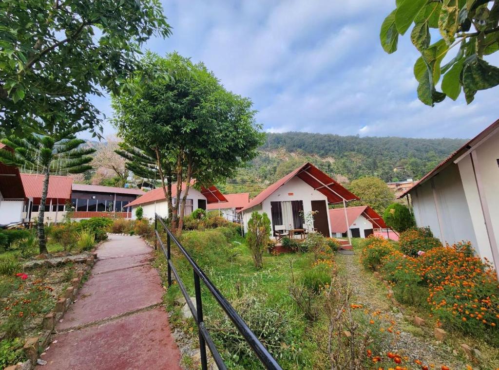 Nespecifikovaný výhled na hory nebo výhled na hory při pohledu z hotelu