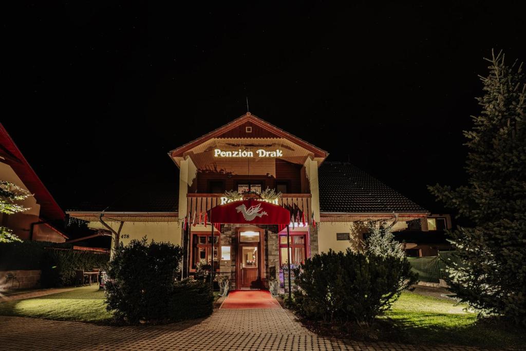 Budova, kde se hotel nachází