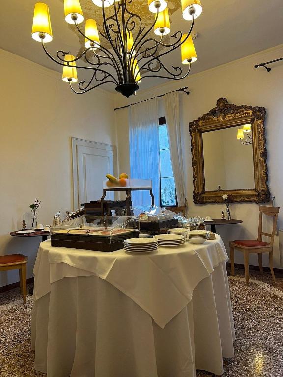 Fotografie z fotogalerie ubytování Hotel Donna Lucia v destinaci Ponzano Veneto