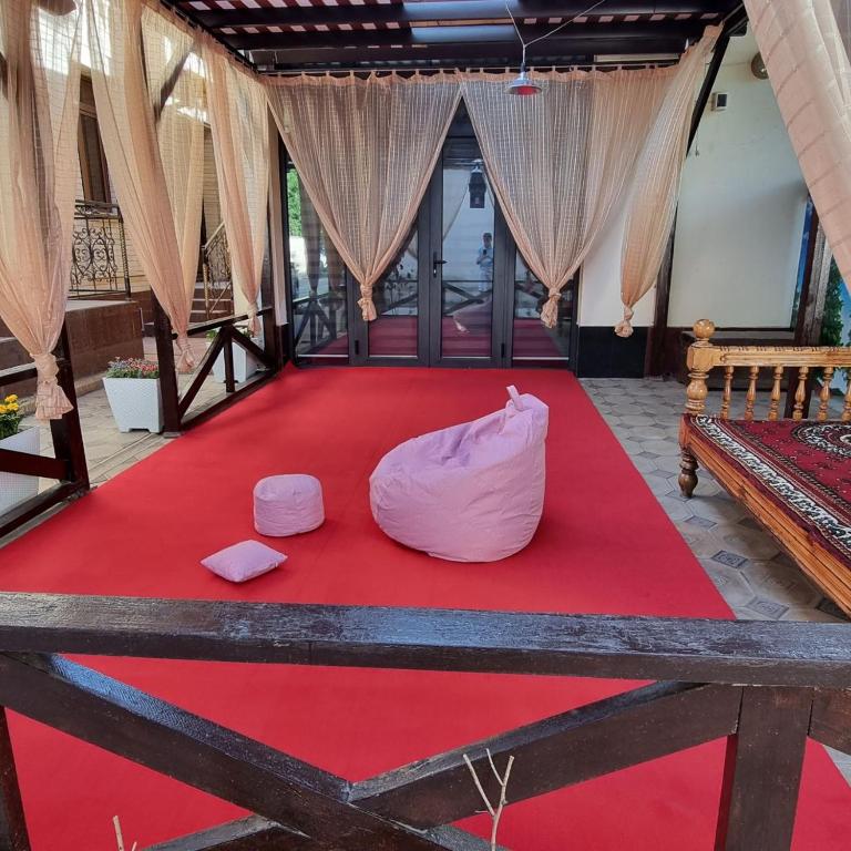 Backpackers House Near The Church