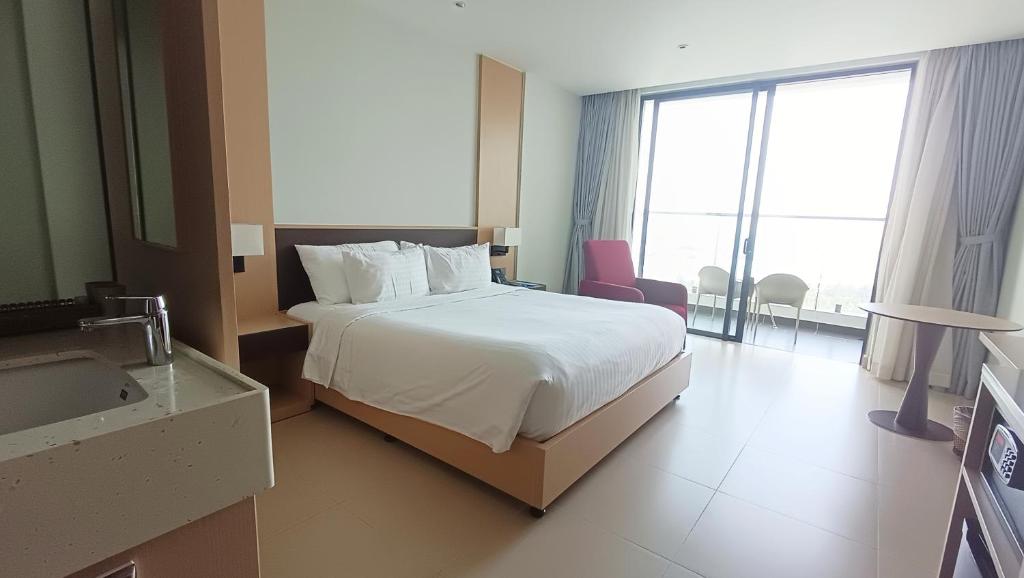 Phòng Giường Đôi/2 Giường Đơn Nhìn Ra Góc Biển