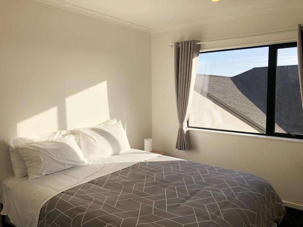 Parkside Retreat Spanking New 5 Bedrooms 3 Baths - Resim 7