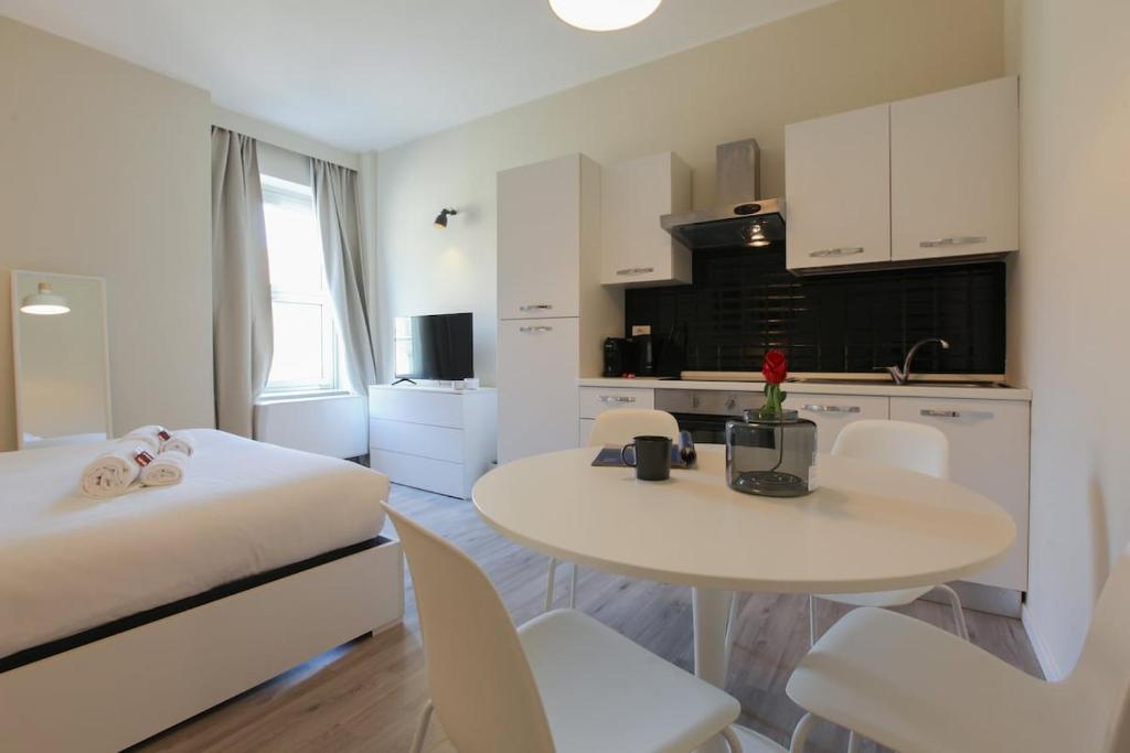 Central Station Spacious 2BR flat