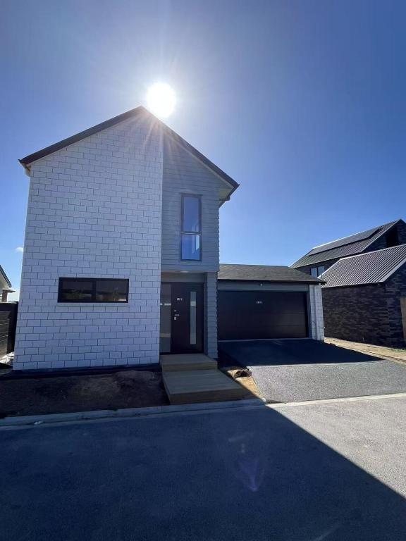 Parkside Retreat Spanking New 5 Bedrooms 3 Baths - Resim 6