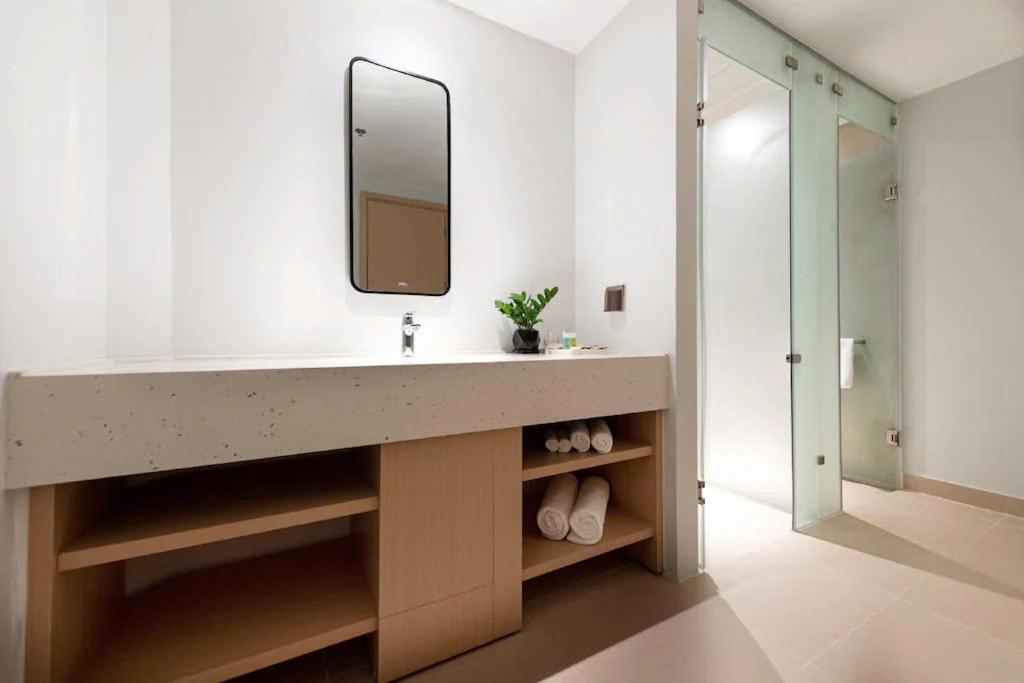 Suite Có Giường Cỡ King Nhìn Ra Biển
