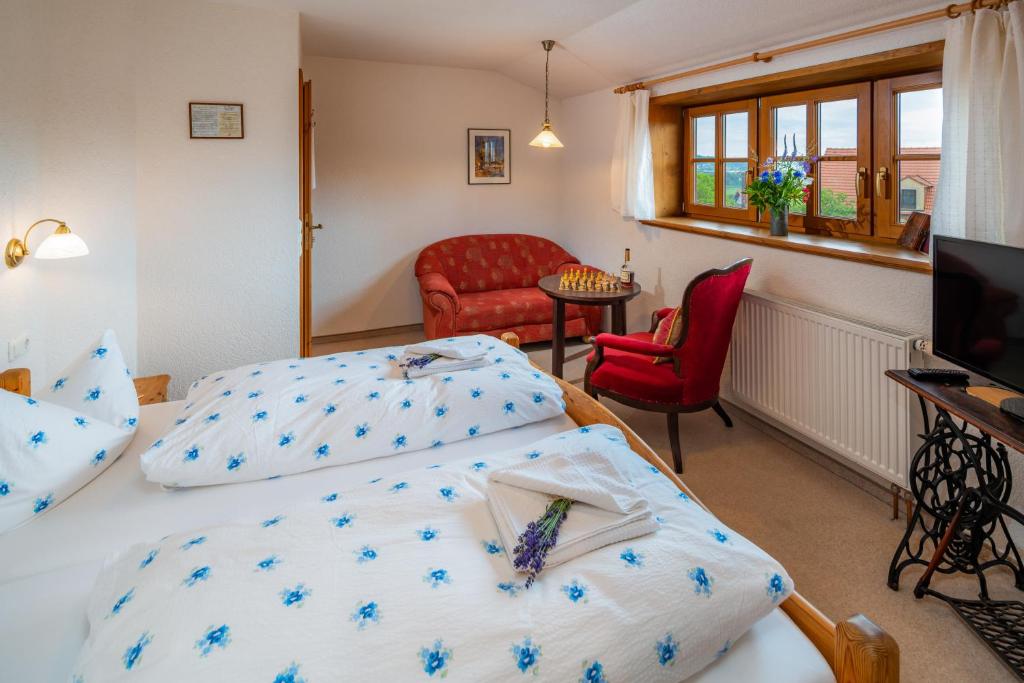 Landhotel Gut Wildberg mit Sauna - 9