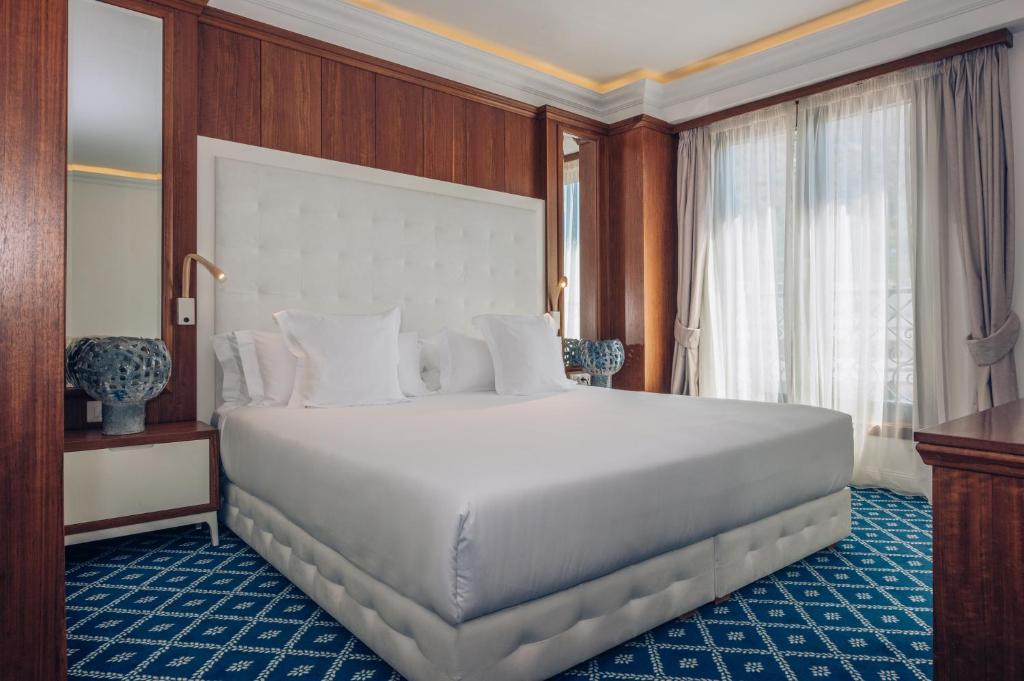 Iberostar Waves Slavija - Junior Suite Side Sea View