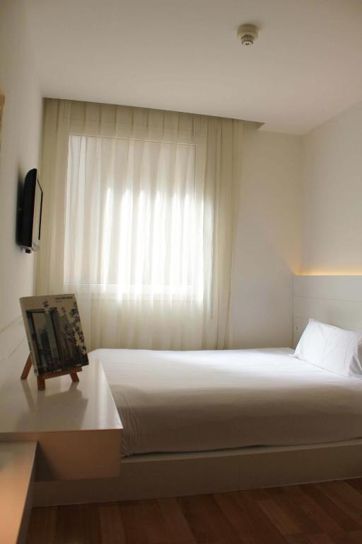 Pol & Grace Hotel - Resim 37