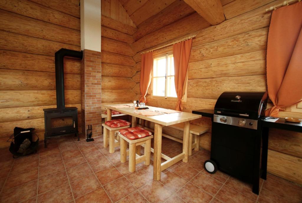 Na Samotě Ve Srubu - Wohnung Mit Einem Schlafzimmer