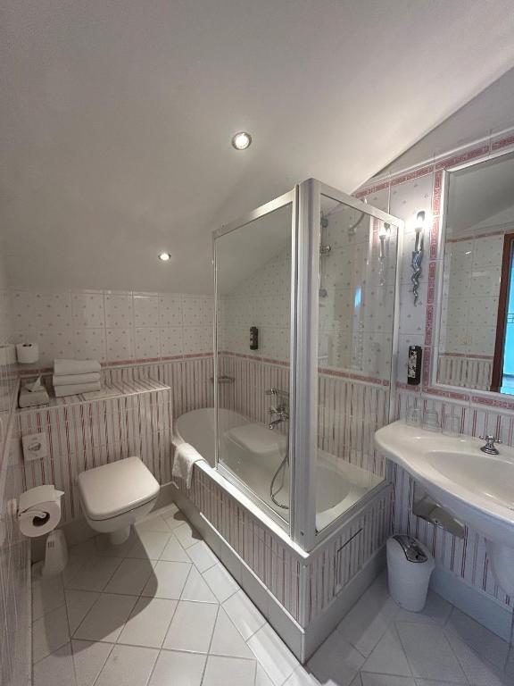 Hotel Am Schubertring - Resim 8