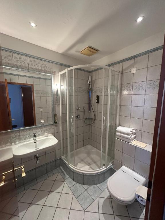 Hotel Am Schubertring的一间浴室