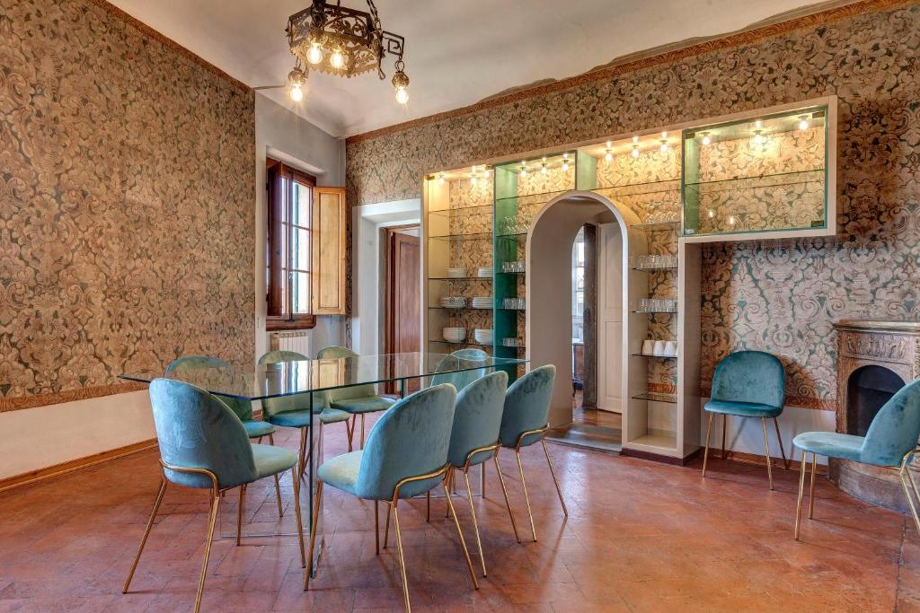 Palestro Apartment by Mamo Florence
