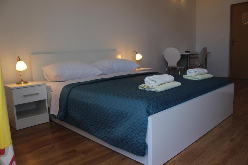 Apartments Mateljak - Studio With Balcony And Sea View