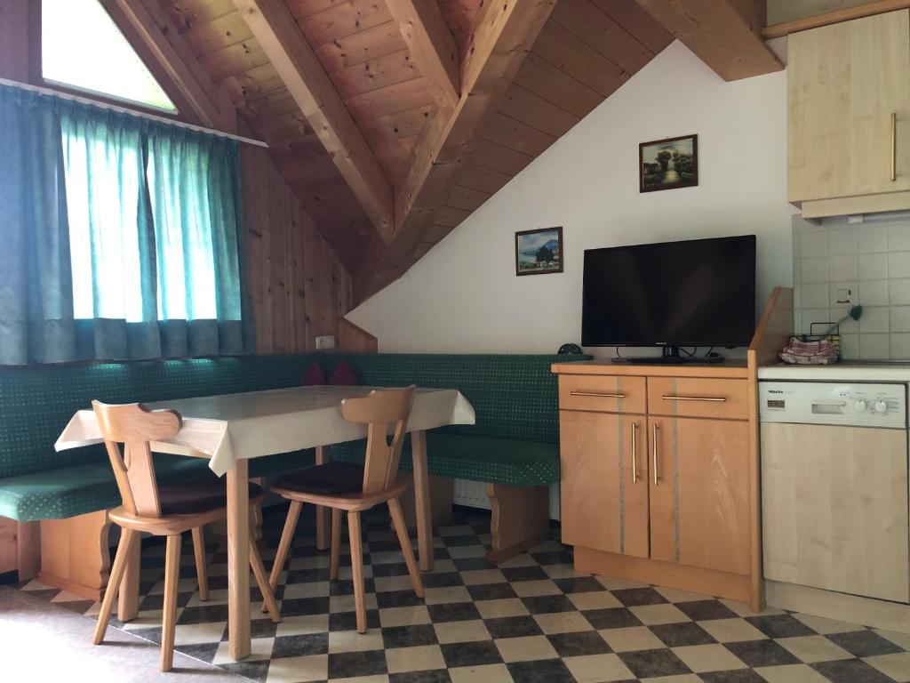 Kuchyň nebo kuchyňský kout v ubytování Villa Ilse