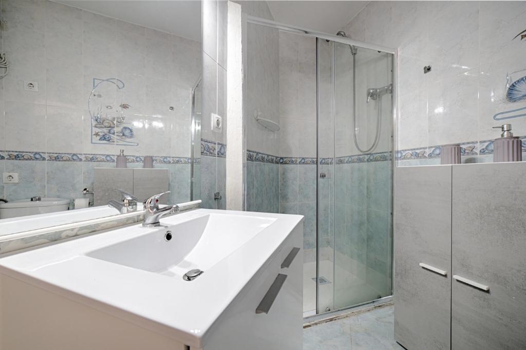 Kúpeľňa v ubytovaní Apartamento en Playa de La Pineda