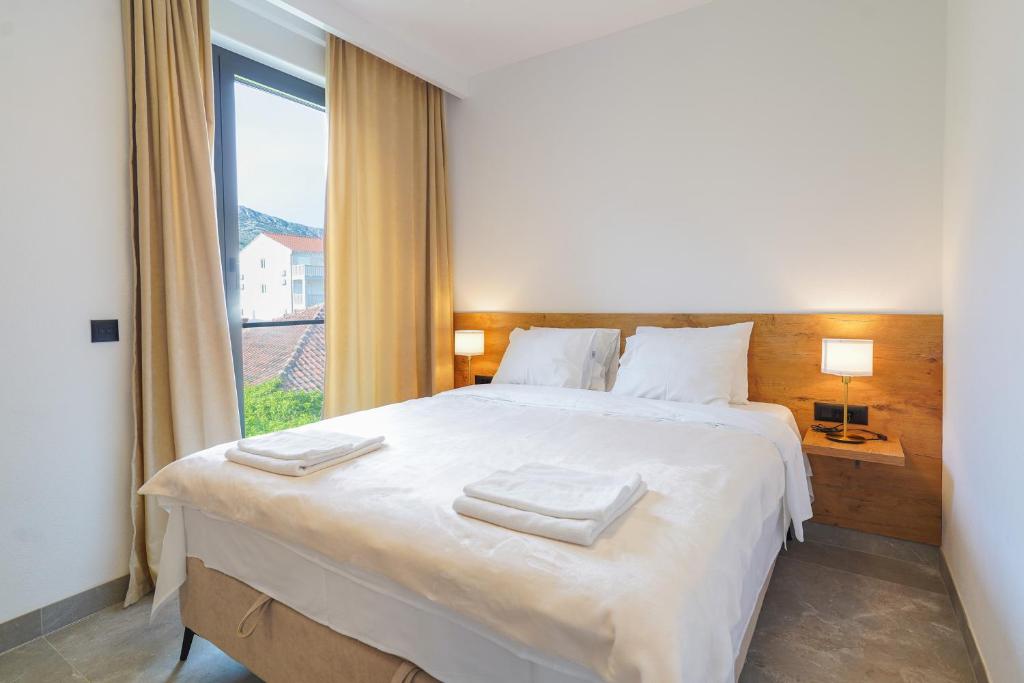 Cameleon Orebic- Beachfront Apartments - 12