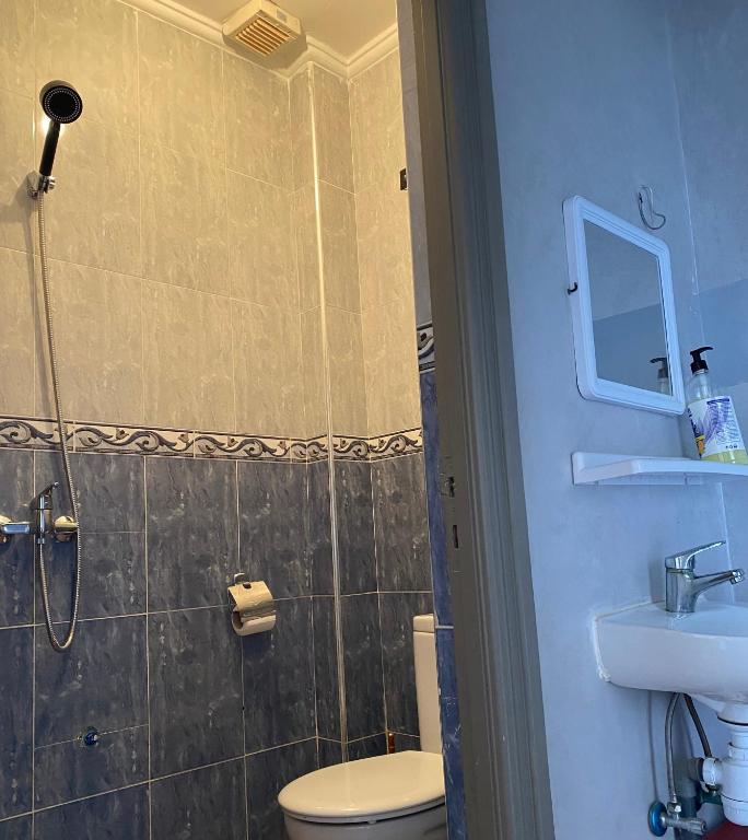 Koupelna v ubytování Mirleft Hostel