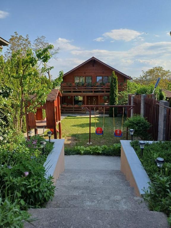 Zahrada ubytování Casa Gherman