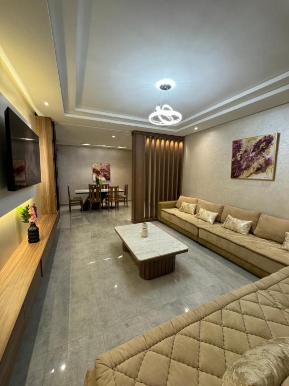 TV/trung tâm giải trí tại Luxury apartment agadir