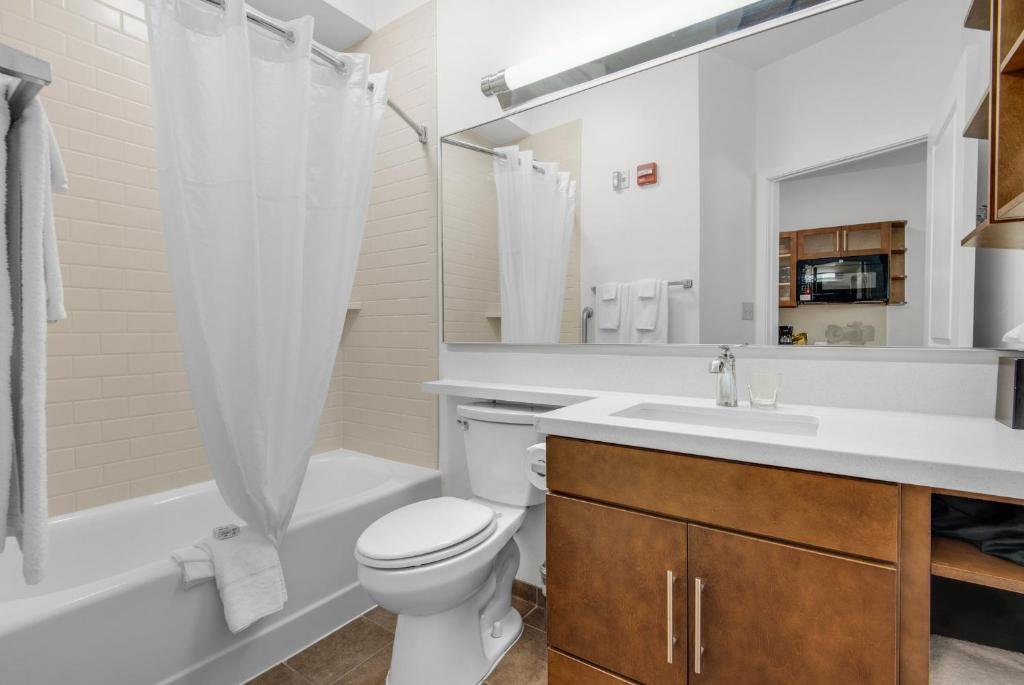 Candlewood Suites Pensacola - University Area by IHG photo