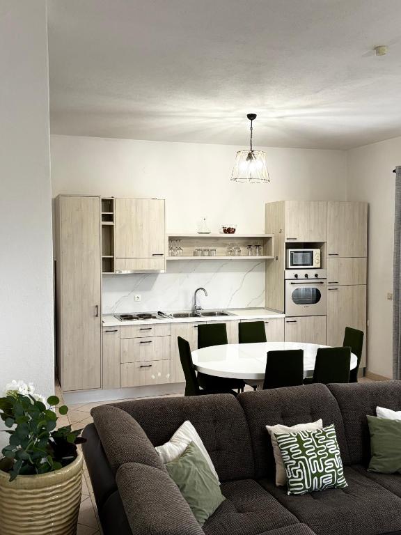 Apartments Kapetanovi Dvori - 1