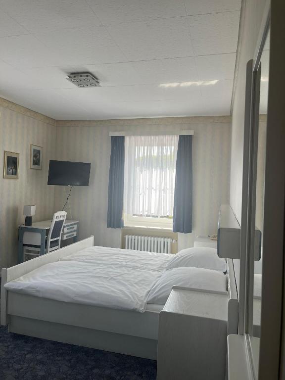 Rodes Hotel und Restaurant - Habitación Doble