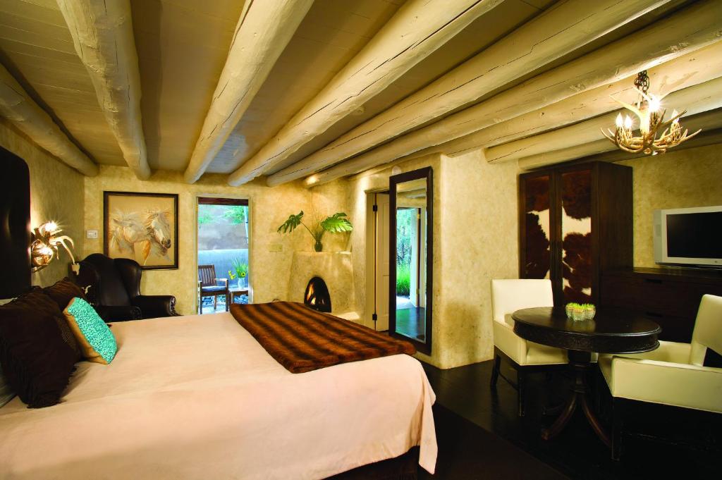 El Monte Sagrado Resort & Spa - Deluxe King Room