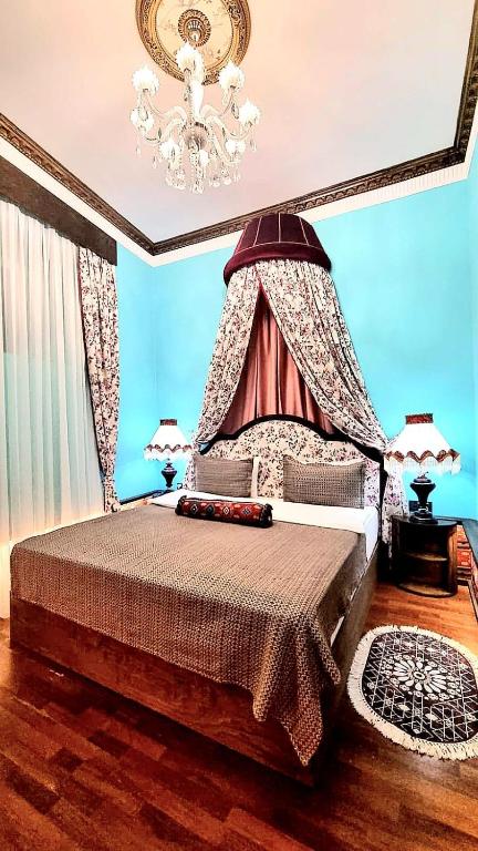 Apartments History 1870 در باکو