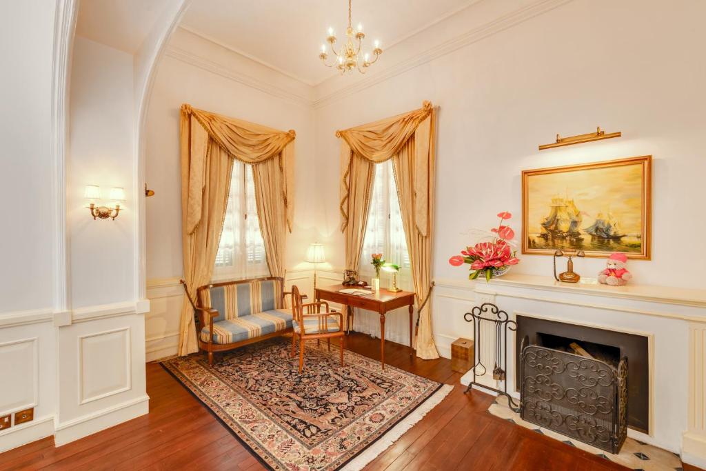 Suite – High Tea Inclusive
