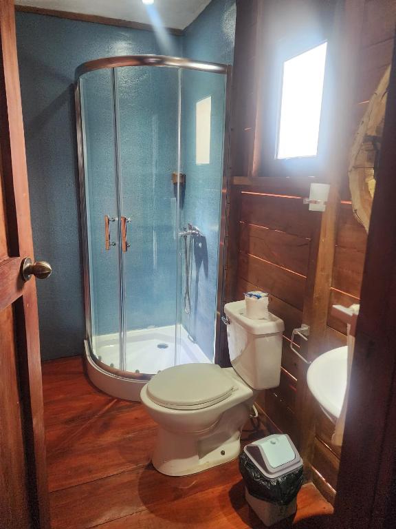 Koupelna v ubytování Ecocamping Aventura