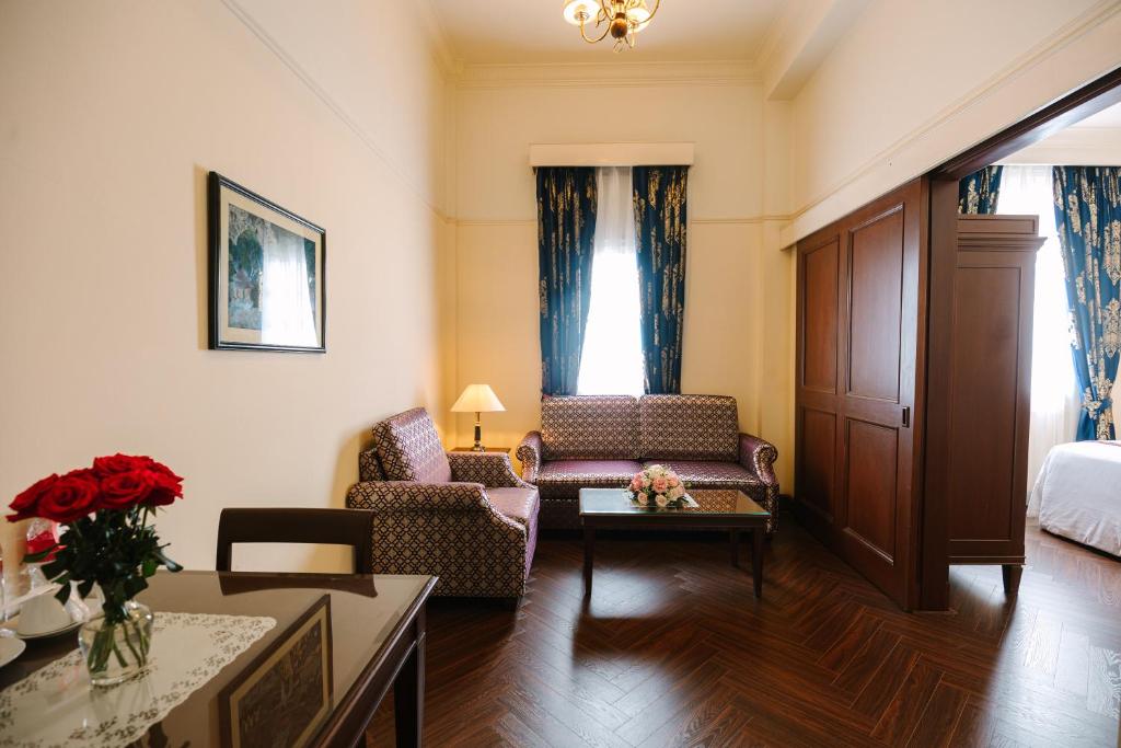 Posezení v ubytování Du Parc Hotel Dalat