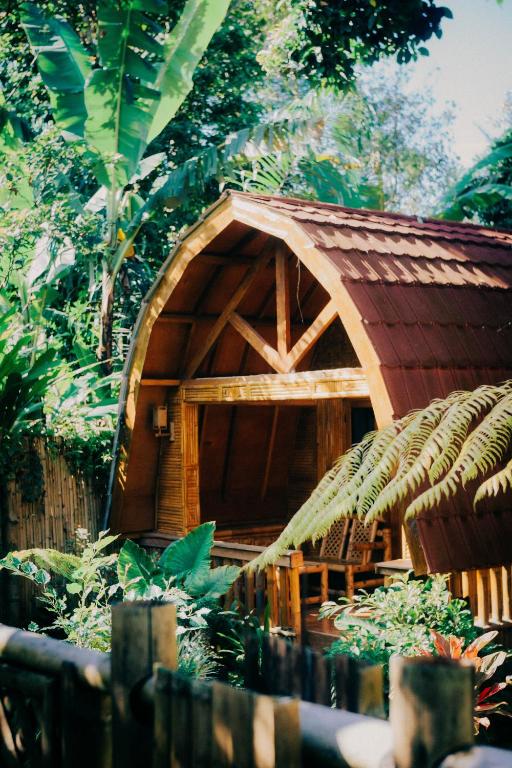 Zahrada ubytování Coffee Homestay Tetebatu