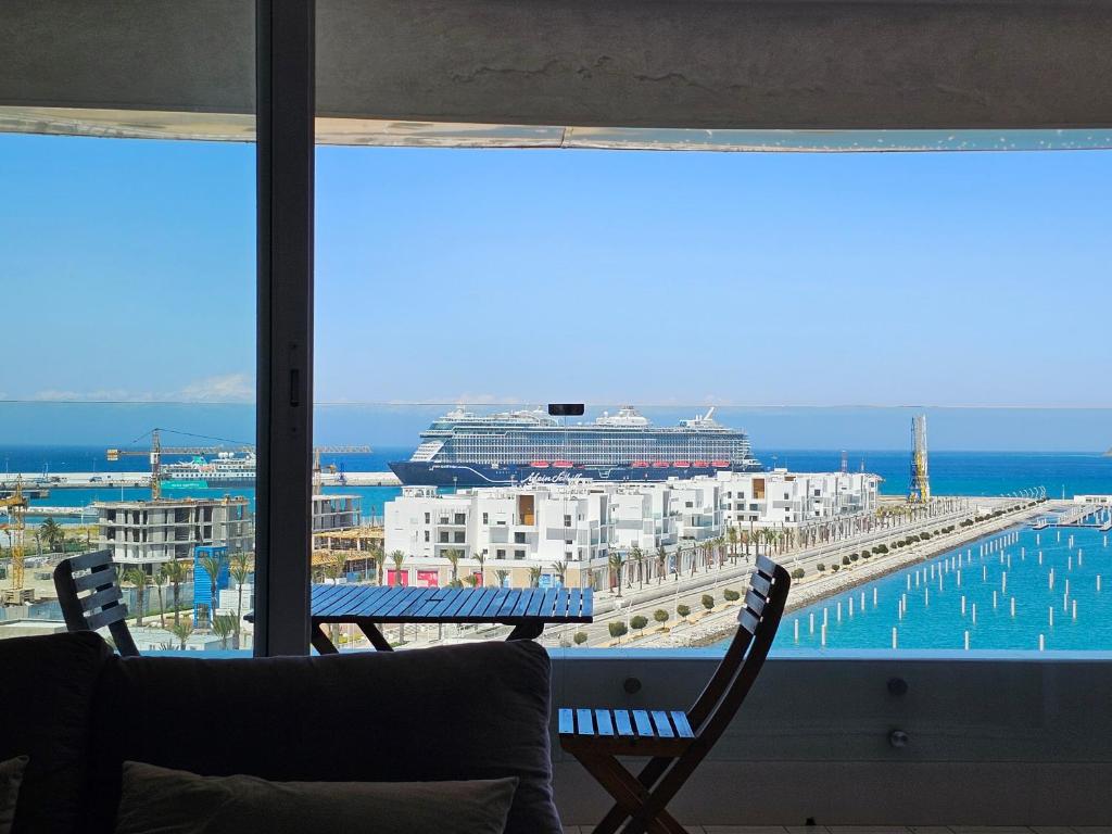 Nespecifikovaný výhled na moře nebo výhled na moře při pohledu z apartmánu