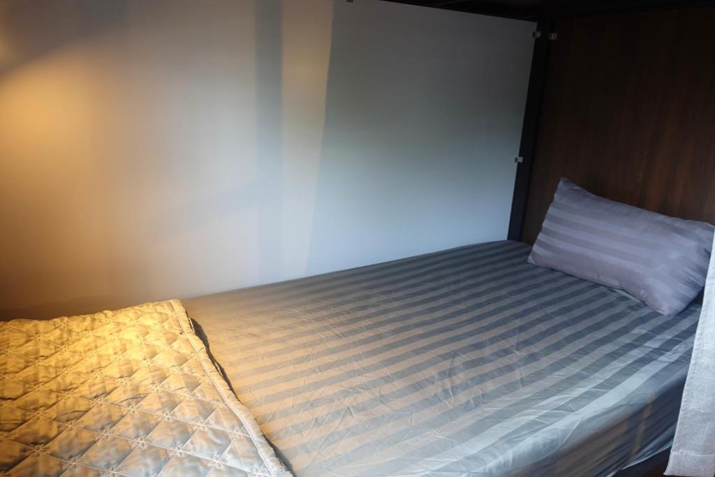 Champa Inn Hotel - Lit Dans Dortoir Mixte De 12 Lits
