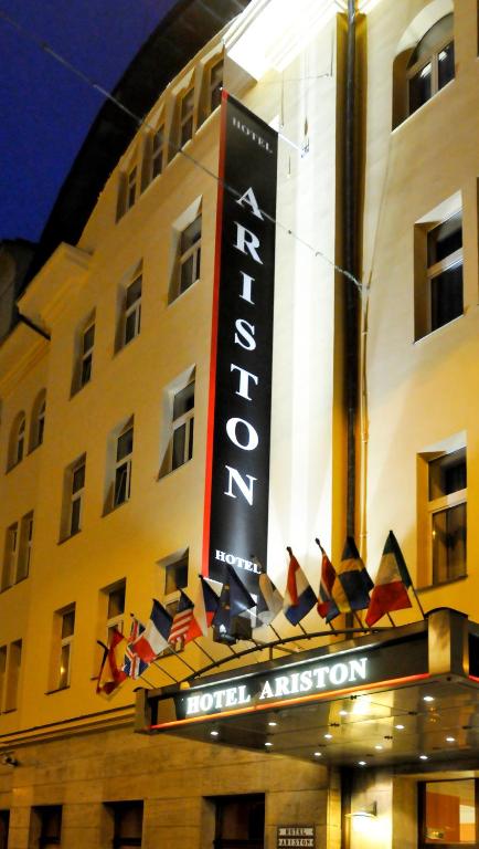 Budynek, w którym mieści się hotel