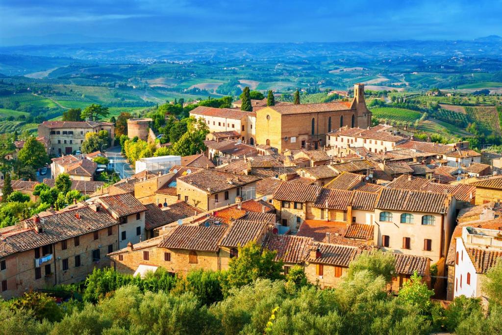 Výhľad na mesto San Gimignano alebo výhľad na mesto priamo z dovolenkového domu