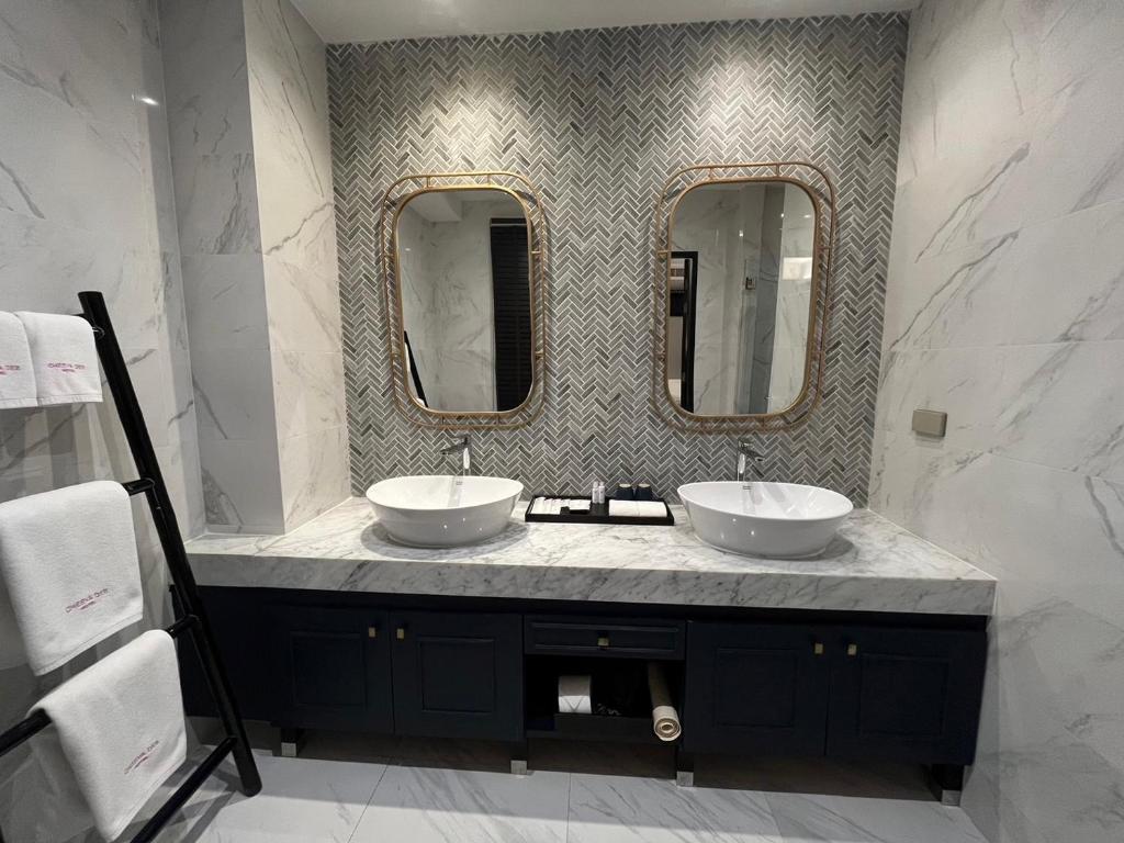 Cheeva Dee Hotel - 5