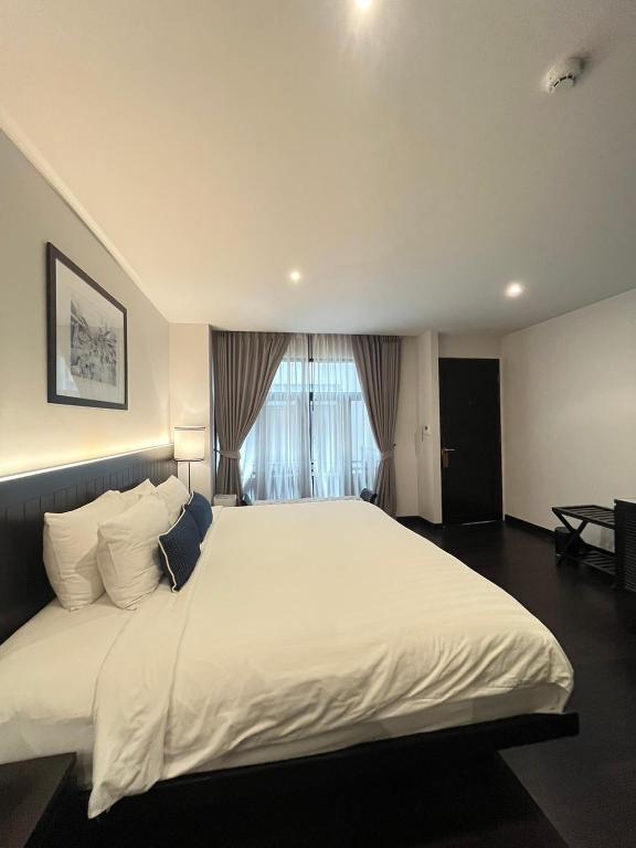 Cheeva Dee Hotel - 11