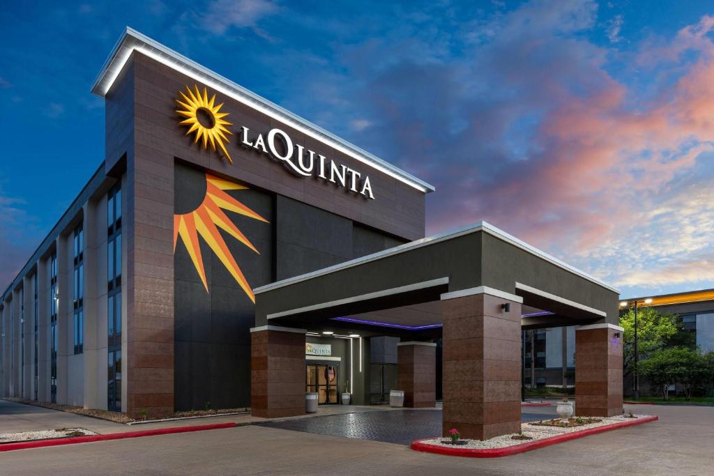 La Quinta by Wyndham Houston Stafford Sugarland, Stafford (updated