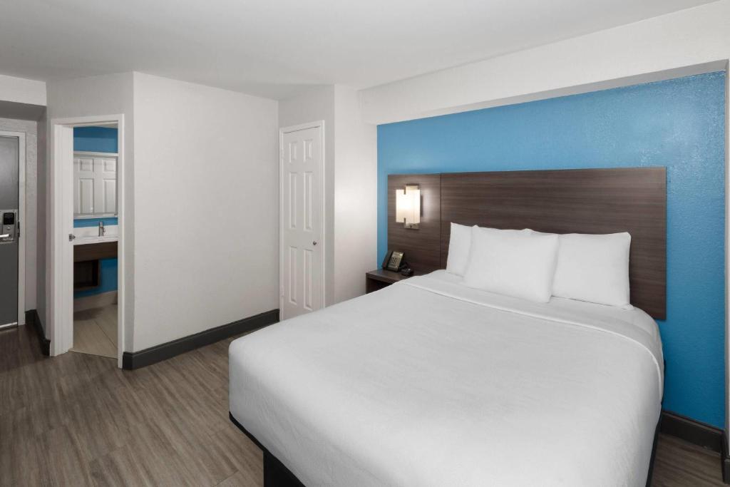 La Quinta by Wyndham Houston Stafford Sugarland - Habitación Queen