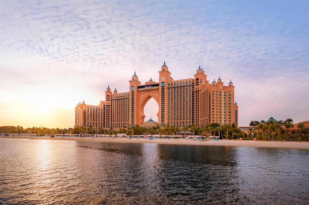 a view of the bellagio hotel from the water at Atlantis, The Palm in Dubai